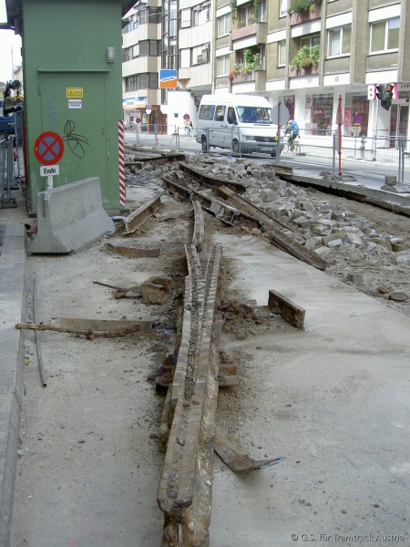 Datei:2008-07-22 SechshauserStr 01.jpg