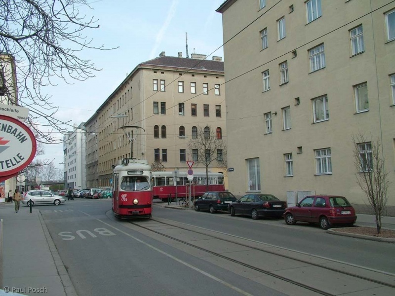 Datei:2008-02-23 81er Kafkaschleife 4756 01.jpg