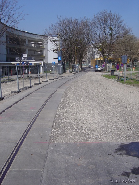 Datei:2005-04-02 Messeschleife Nordportalstr.jpg