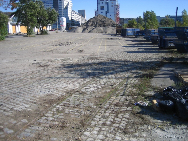 Datei:2008-10-04 EhemBhfVorgarten 18.jpg