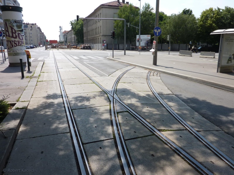 Datei:2011-06-04 Kafkaschleife 04.jpg